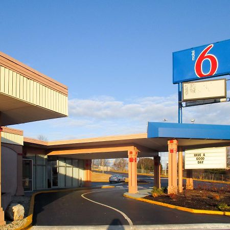 Motel 6-Greensboro, Nc ภายนอก รูปภาพ